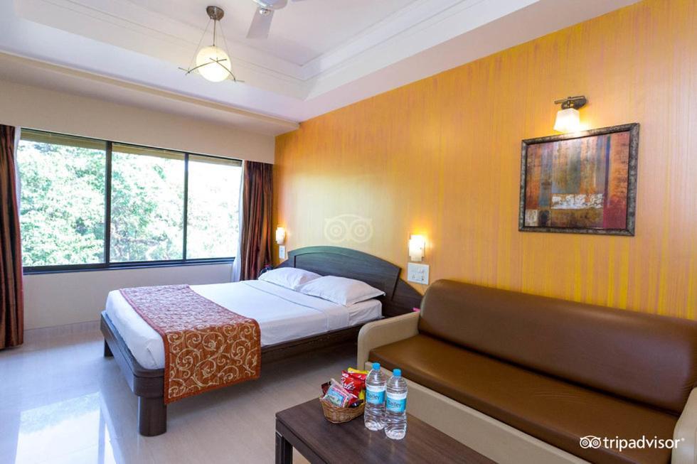 Beautiful Place Near Old Band Road Mahabaleshwar Exterior photo