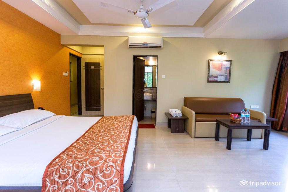 Beautiful Place Near Old Band Road Mahabaleshwar Exterior photo